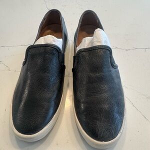 Frye Black Leather Flats Slip-On Loafers